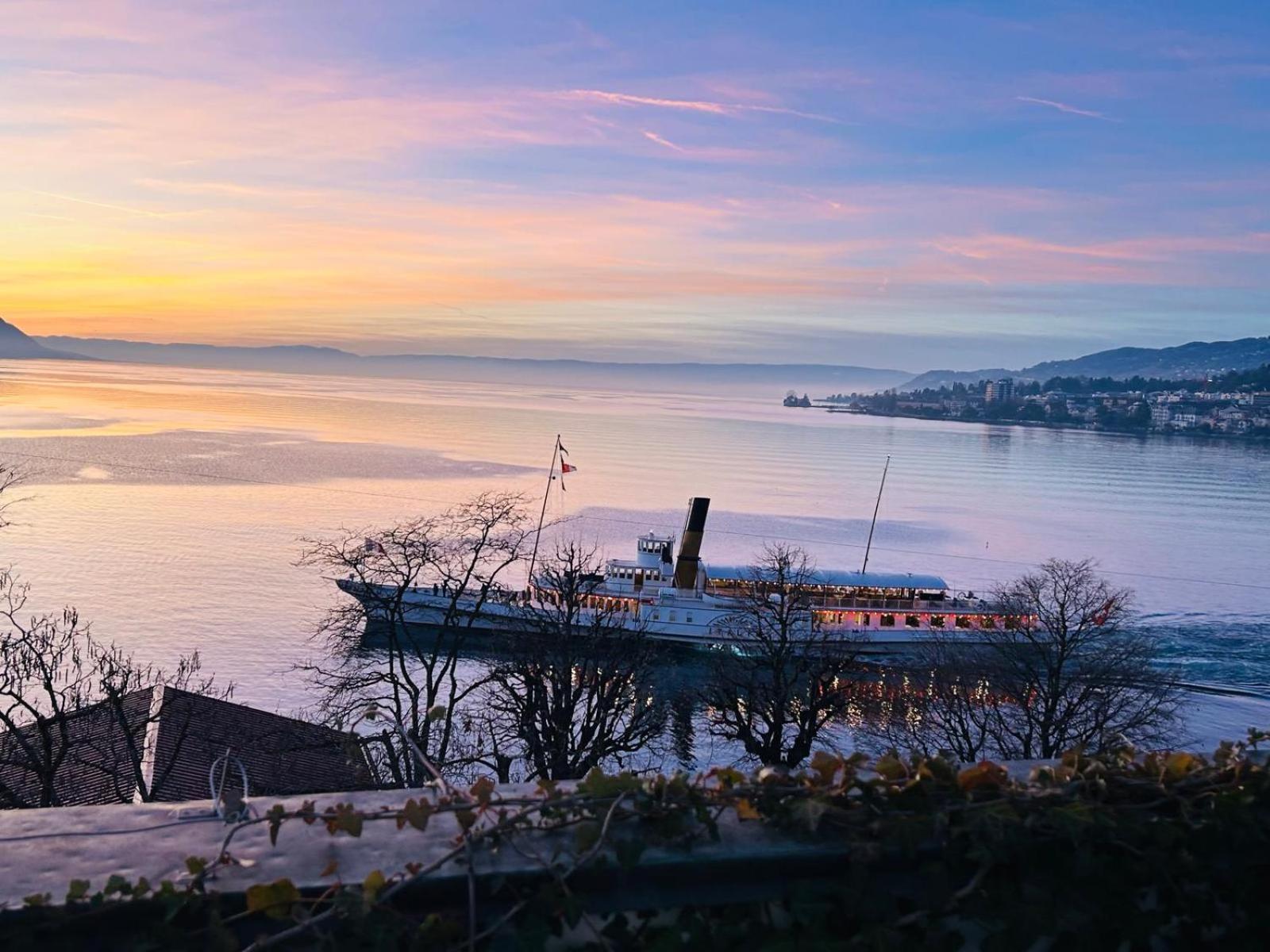 Evasion Front In Montreux